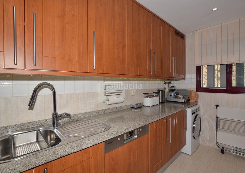 Foto 9d80d8e4-e6d5-41a5-ad73-703d24347ee2. Attico con parcheggio piscina in Las Gaviotas - Carvajal Fuengirola