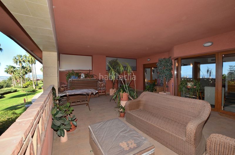 Foto 639bb428-7d8c-4943-97f4-792786c7bbf8. Piso amplia terraza de 38 m2 - piso de esquina - garaje cerrado para 2 coches en Benalmádena