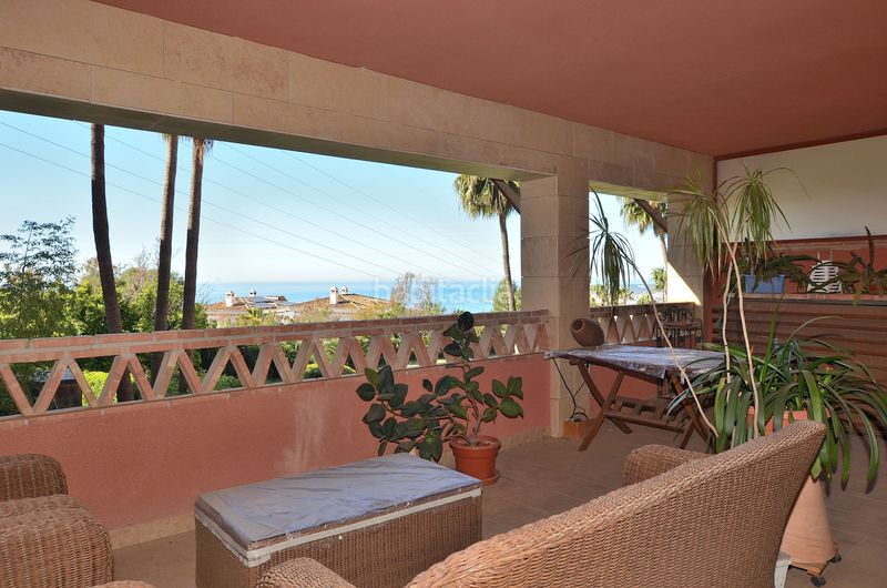 Foto 893f1838-8ba7-44b0-bffc-f42ff24ac9ae. Piso amplia terraza de 38 m2 - piso de esquina - garaje cerrado para 2 coches en Benalmádena