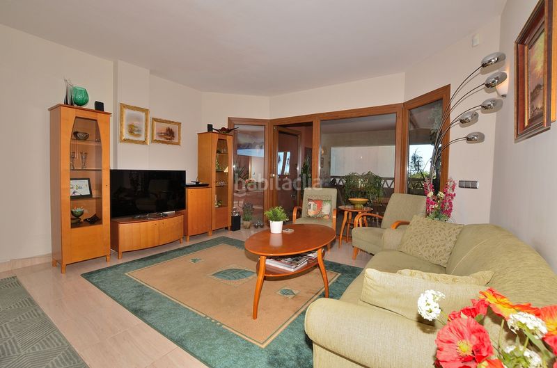 Foto 93e38565-6165-4659-813f-90afe545597a. Piso amplia terraza de 38 m2 - piso de esquina - garaje cerrado para 2 coches en Benalmádena