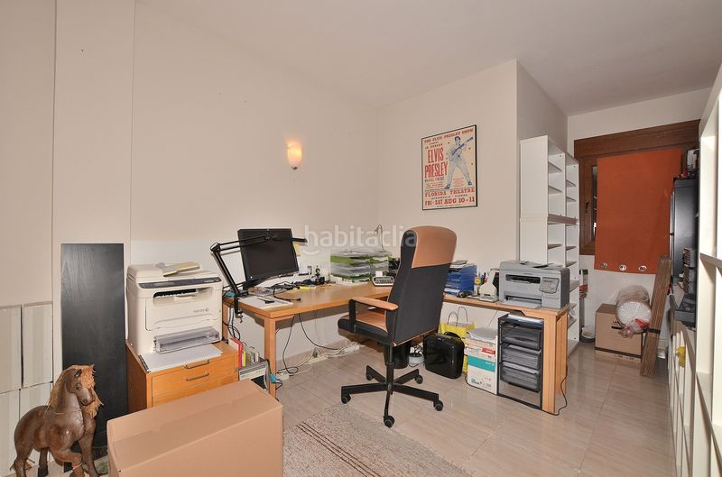 Foto bfd4aa27-a2f4-491a-9d9f-61bb94ff0296. Piso amplia terraza de 38 m2 - piso de esquina - garaje cerrado para 2 coches en Benalmádena