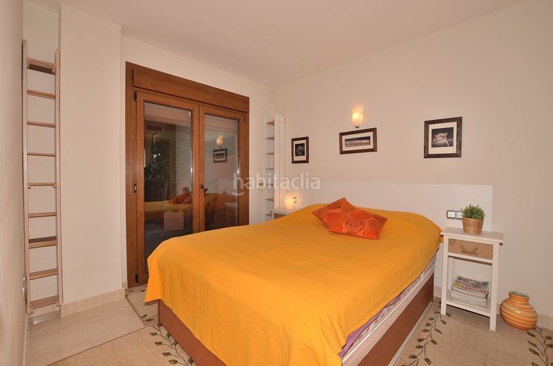 Foto c5efc0d8-4cca-444d-b2a6-4db845dcf366. Piso amplia terraza de 38 m2 - piso de esquina - garaje cerrado para 2 coches en Benalmádena