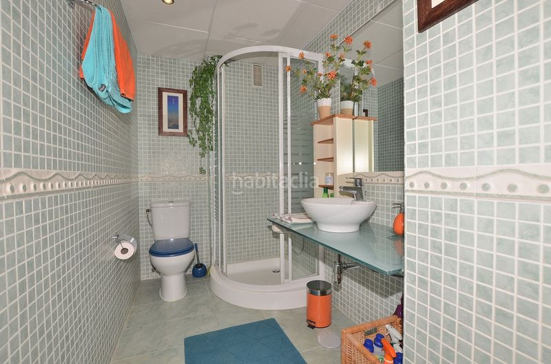 Foto d1e5a062-9f33-40c0-abab-9e4b08e0f618. Piso amplia terraza de 38 m2 - piso de esquina - garaje cerrado para 2 coches en Benalmádena