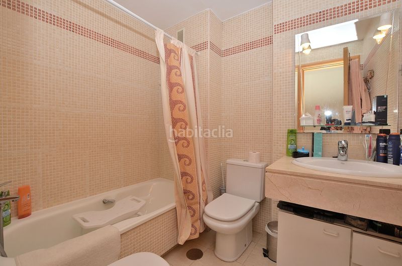 Foto 4d25b844-564a-4f33-a015-f32c30217e9f. Pis amb aparcament piscina a El Pinillo Torremolinos