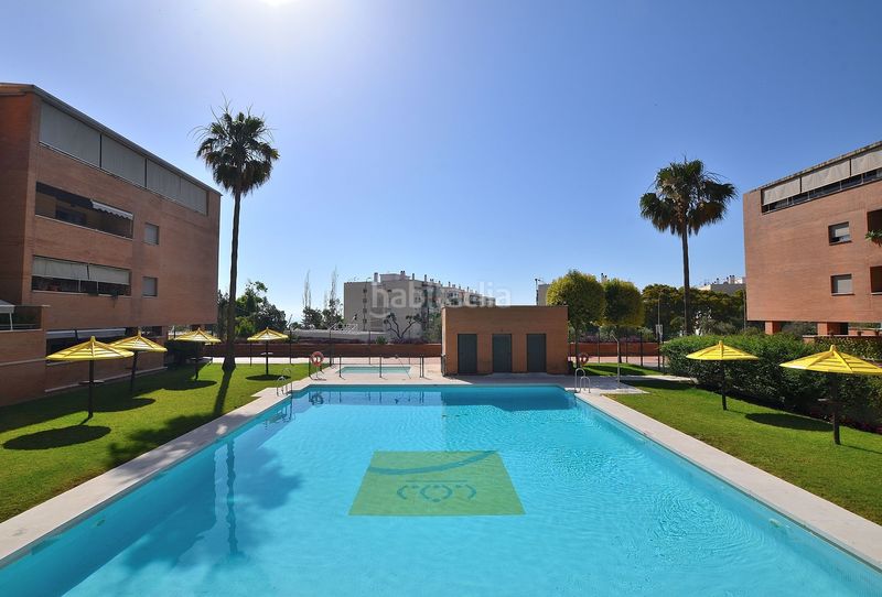 Foto a662cd73-d6f8-40d2-b2cb-074a1854b195. Pis amb aparcament piscina a El Pinillo Torremolinos