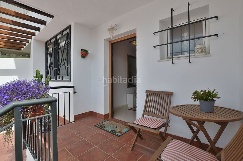 Foto 42c73d8b-6c77-4d2c-85e5-5ff7a38338b1. Casa adossada amb aparcament piscina a Arroyo de la Miel Benalmádena
