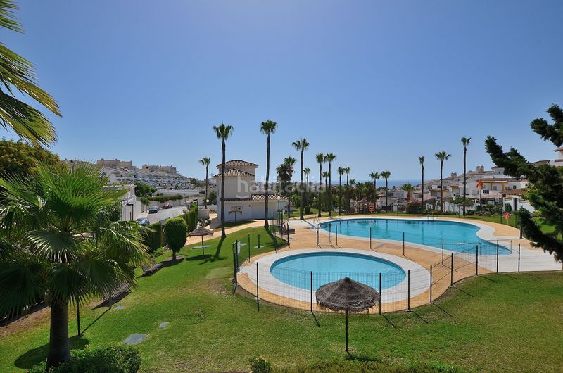 Foto 4e9de8ce-7224-4636-a7a9-839289dd8fb3. Casa adossada amb aparcament piscina a Arroyo de la Miel Benalmádena