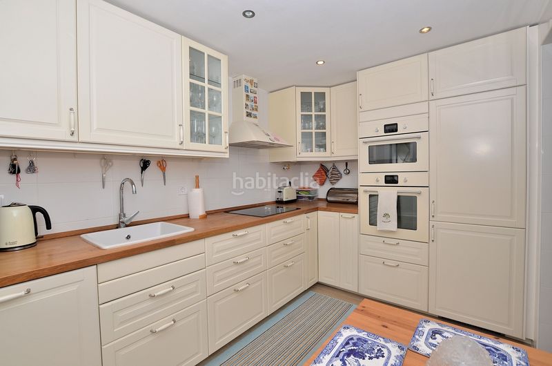 Foto 54ac6e73-2932-4050-90df-0c4d61f2a091. Casa adossada amb aparcament piscina a Arroyo de la Miel Benalmádena