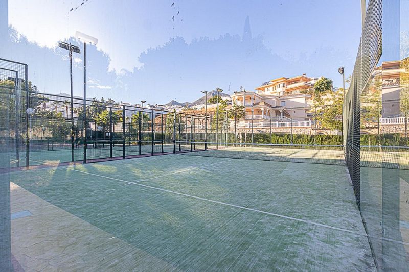 Foto b986e701-e2cc-40a4-9291-7793d9187e4e. Casa adossada amb aparcament piscina a Arroyo de la Miel Benalmádena