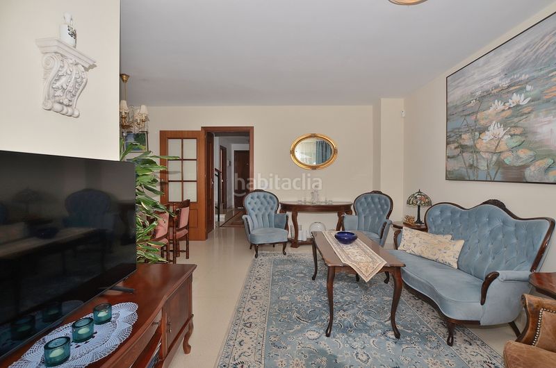 Foto cb805a31-e8ef-432c-9d2e-afd9a2a0b6c6. Casa adossada amb aparcament piscina a Arroyo de la Miel Benalmádena
