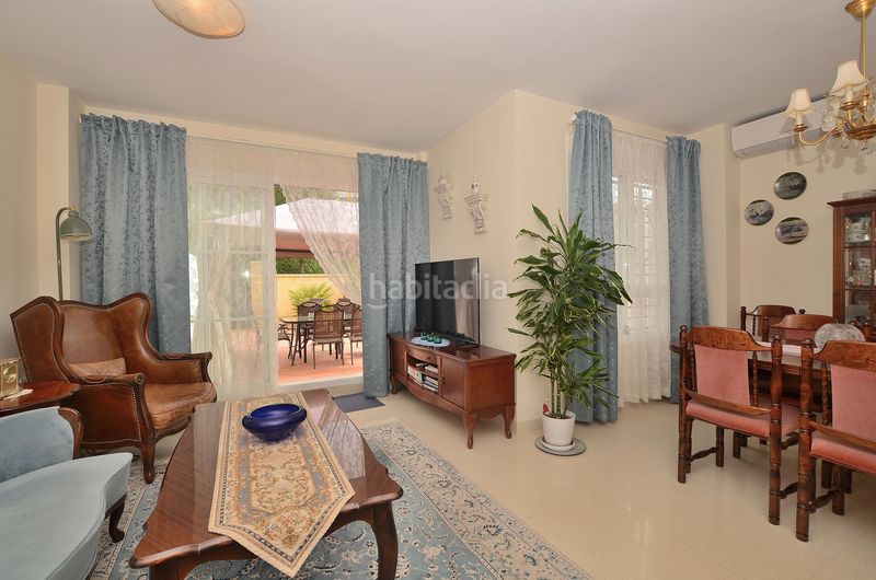 Foto f6417107-2bf9-42dc-a821-5aef7b3c99bb. Casa adossada amb aparcament piscina a Arroyo de la Miel Benalmádena