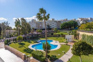 Appartement  Calle cisne. Ubicación muy tranquila - listo para entrar a vivir - doble plaz