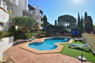 Dúplex  Avenida de gran bretaña. Piso de esquina con apartamento de invitados - vivienda de grand