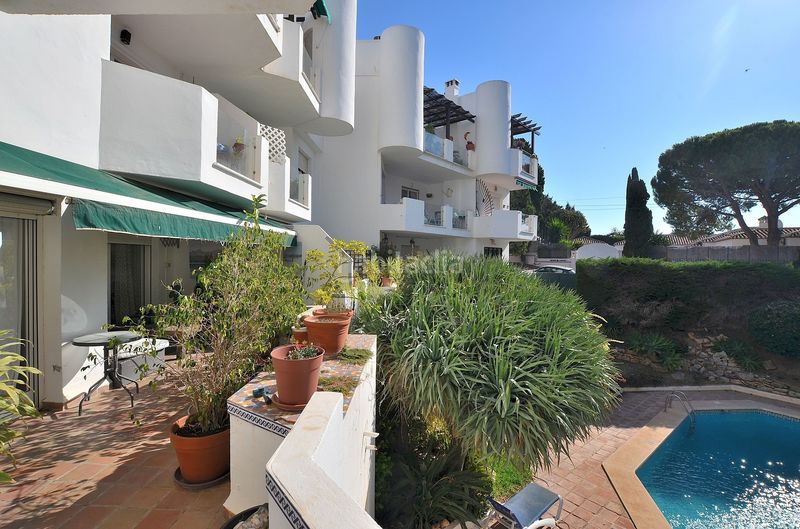 Foto 768b4070-d904-4680-bf3b-f0c193054561. Duplex avec piscine dans Mijas golf Mijas