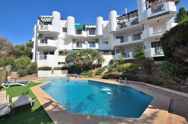 Foto f32580bc-ee46-4d9b-aea9-c545b8c42cd9. Duplex avec piscine dans Mijas golf Mijas