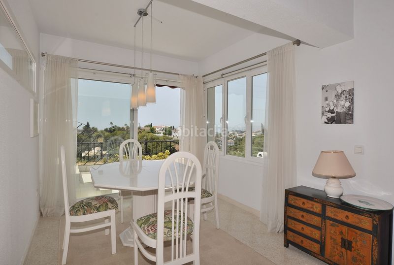 Foto ac1b5407-97a4-4f97-8a02-d0c50ec573fb. Casa amb xemeneia piscina a Torremuelle Benalmádena