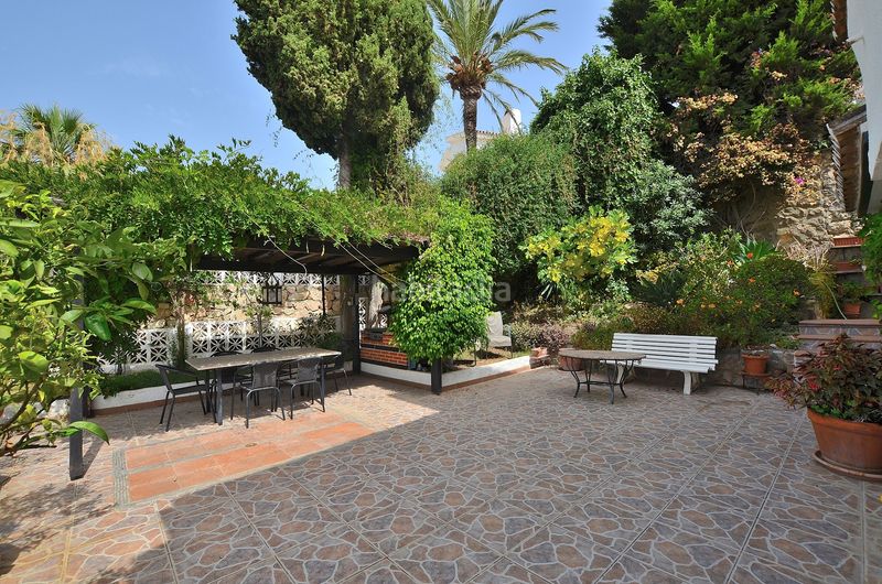 Foto bb17b344-1720-4d25-a91e-47127b21bde0. Casa amb xemeneia piscina a Torremuelle Benalmádena