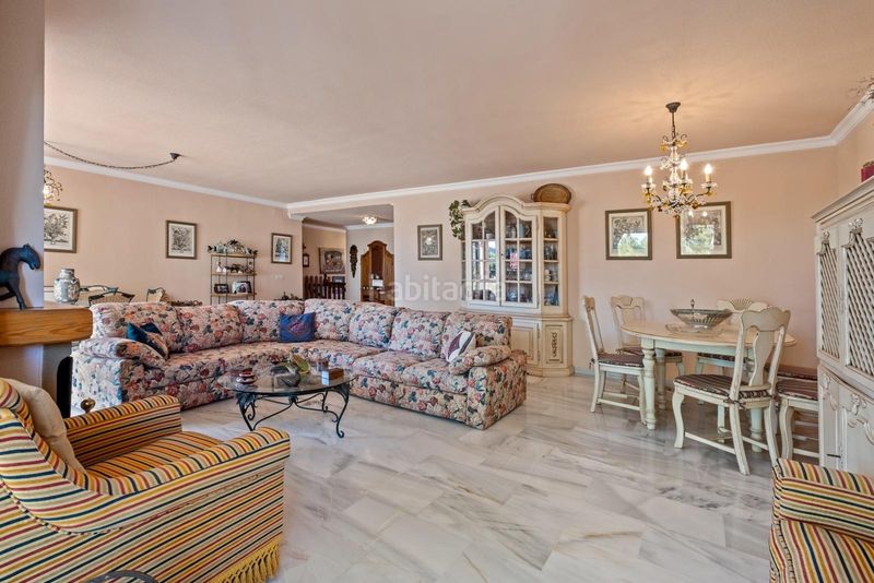 Foto 8ac7fd00-ac4a-456d-830e-0ae032955ea7. Xalet amb aparcament piscina a Manantiales - Lagar - Cortijo Alhaurín de la Torre