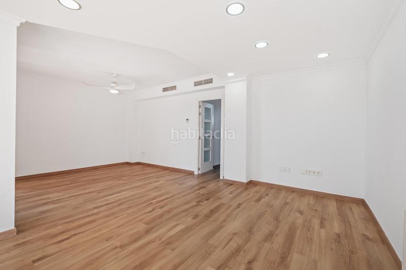 Foto 00ae1494-eb73-4cc8-8b84-9d90b8133241. Maison jumelée avec chauffage parking piscine dans Guadalmar Málaga