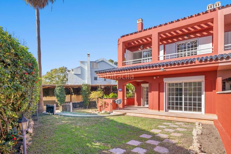 Foto 91eeda49-4206-45b0-8cfa-43669089dc66. Maison jumelée avec chauffage parking piscine dans Guadalmar Málaga