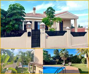 Chalet in Manantiales - Lagar - Cortijo. Exclusiva villa individual con piscina privada en la zona baja d