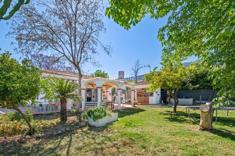 Foto 5b4acfa3-45f1-4d1b-a90a-50ce9b0680f2. Chalet con piscina in Centro Alhaurín el Grande