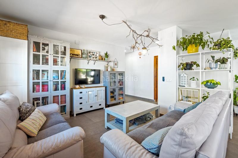 Foto ec90f0e8-c1c5-47b7-85eb-f93d09177962. Chalet con piscina in Centro Alhaurín el Grande