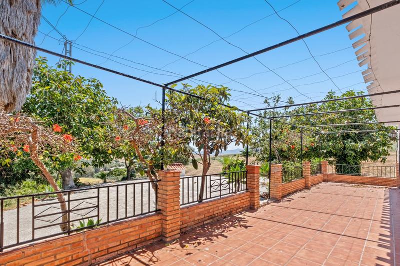 Foto cc71e22c-e809-4146-9b56-5eca94b43a6e. Casa encanto rural y comodidad espectacular finca rústica entre zalea y en Pizarra