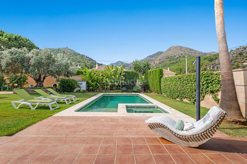 Foto d8acc6b2-c0c2-4f54-9eee-30a33ae9bbe6. Xalet amb aparcament piscina a Pinos de Alhaurín Alhaurín de la Torre