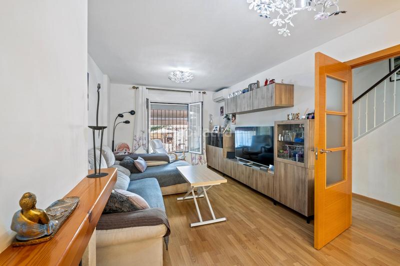 Foto bf5e18ab-beea-4a6d-bbb1-7d593881e79a. Reihenhaus mit heizung parking pool in Capellanía - Retamar Alhaurín de la Torre