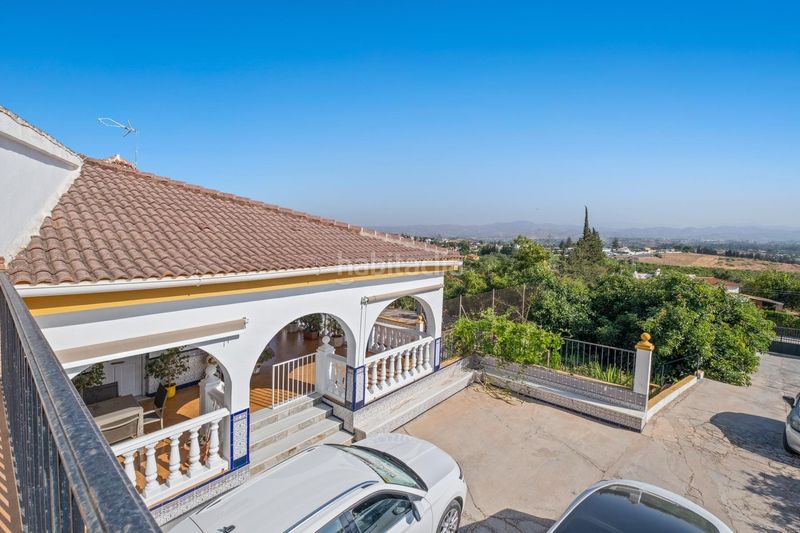 Foto 5bf0371a-1010-465b-af32-35430d18666c. Xalet amb aparcament piscina a El Romeral-Peñón de Zapata Alhaurín de la Torre