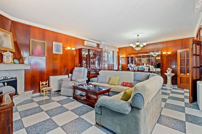 Foto 8ac49363-b683-483d-8bb0-6b1d67d272cc. Xalet amb aparcament piscina a El Romeral-Peñón de Zapata Alhaurín de la Torre