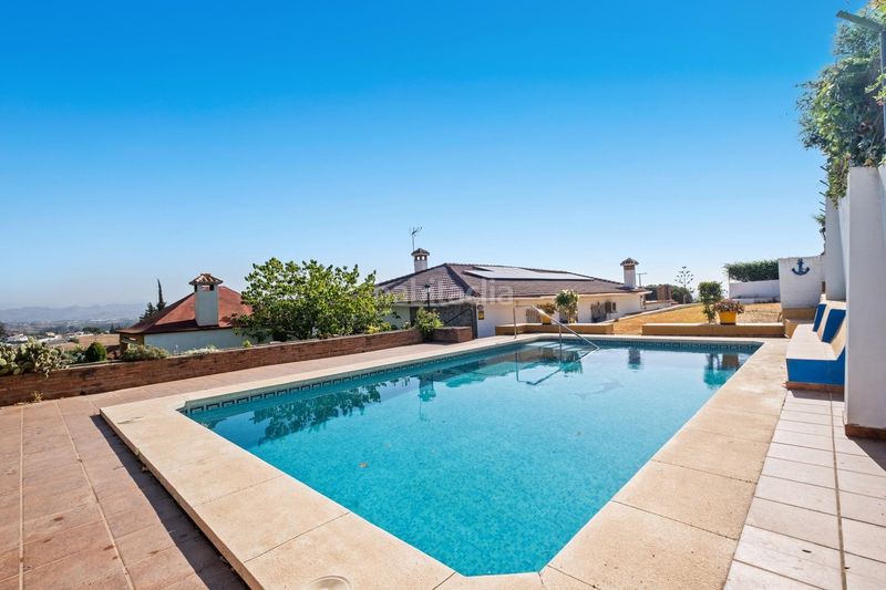 Foto b9882b0b-e21b-4767-931e-17021337a968. Xalet amb aparcament piscina a El Romeral-Peñón de Zapata Alhaurín de la Torre