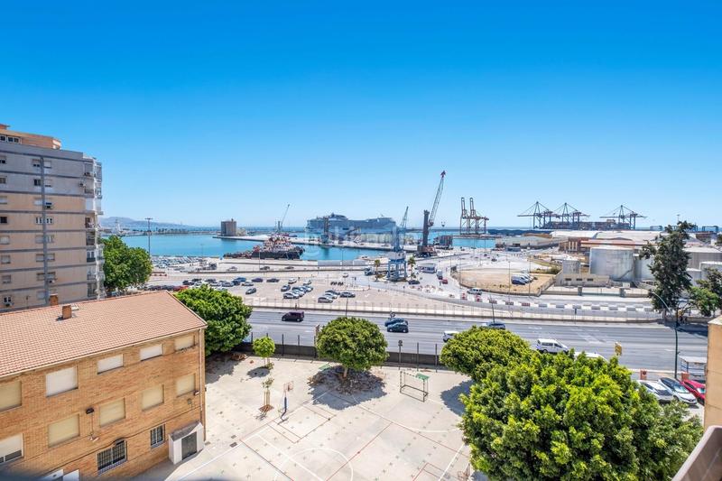 Foto 5713b7b7-5843-4c5d-bc45-388fbdcd80c3. Piso  exclusivo en el soho con vistas al mar y acceso directo al futuro puerto deportivo ! en Málaga