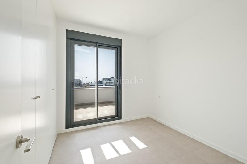 Foto 2ec35422-70b0-4e59-a22c-6e8a8094f434. Ático  con vistas panorámicas al paseo marítimo de Los Álamos! en Torremolinos