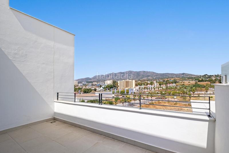 Foto c98bdea6-6638-4445-8b64-d4f121a24d06. Ático  con vistas panorámicas al paseo marítimo de Los Álamos! en Torremolinos