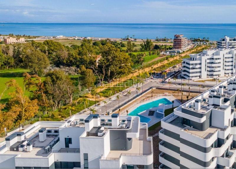 Foto ef66cce8-dc73-4c0d-8241-c162d6886792. Attico con parcheggio piscina in Los Álamos Torremolinos