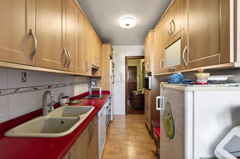 Foto 0e3330d7-e763-4dfa-a93f-7a1c245ec3ea. Pis amb aparcament piscina a Teatinos Málaga