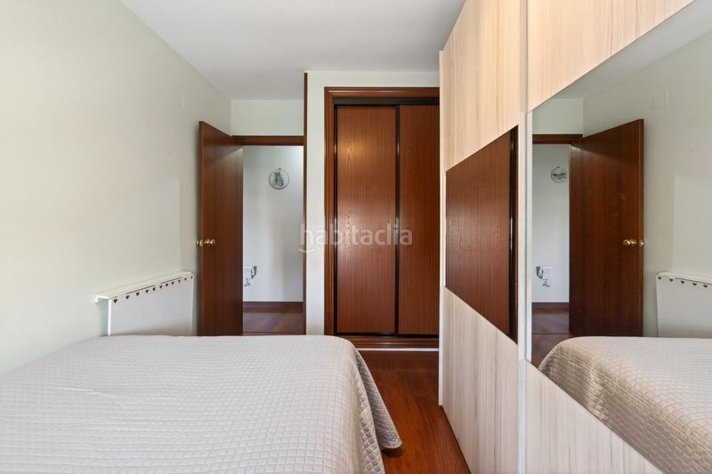 Foto 594065dd-726a-4342-aa85-52124d265e3f. Pis amb aparcament piscina a Teatinos Málaga