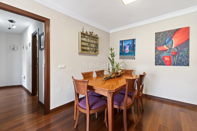 Foto 6d6c00c8-4a27-4662-af5b-0364d936fb4f. Pis amb aparcament piscina a Teatinos Málaga