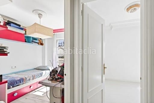 Foto d7be6eaa-0abc-4b1e-845b-67f5d69e61fe. Pis a Coín