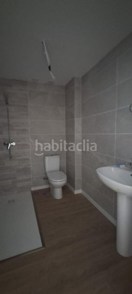 Foto 0a2e156e-8e9d-4823-96b6-fec03f5ceefd. Pis amb aparcament piscina a Los Almendros - El Limonero - El Tomillar Málaga