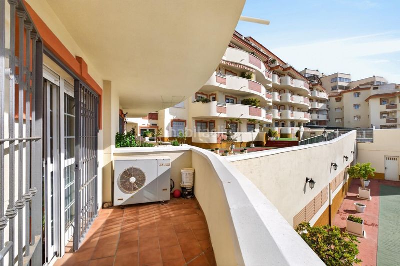 Foto c9016993-adb4-481b-b1c6-0c1c4a844c12. Planta baixa amb aparcament piscina a Hacienda Torrequebrada Benalmádena