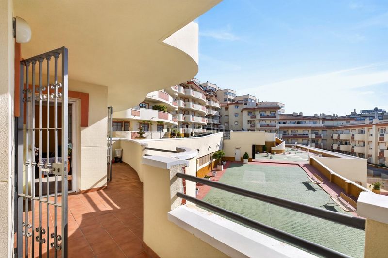 Foto cab440c4-4cf0-4bc3-b89b-5178fbaeb06f. Planta baixa amb aparcament piscina a Hacienda Torrequebrada Benalmádena