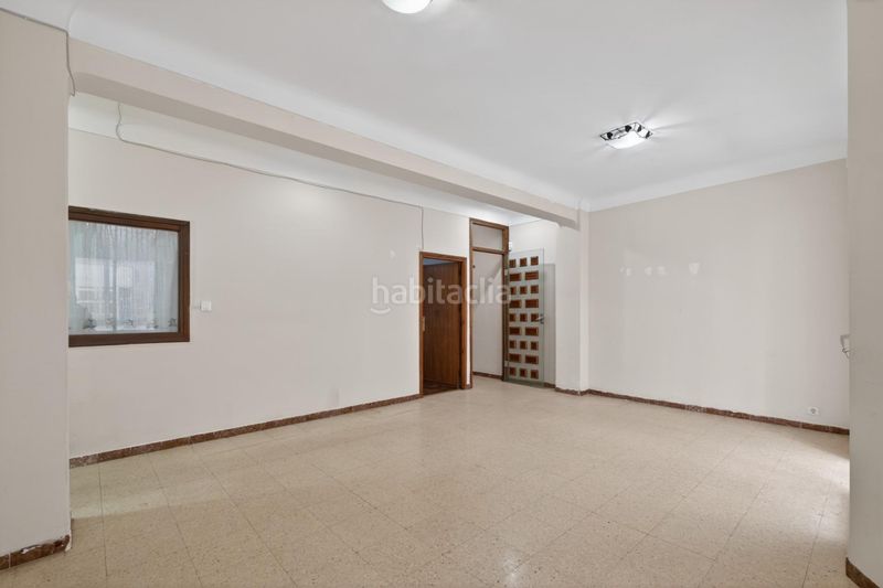 Foto c8e2f3e2-54ba-49f0-8cde-bcc5497dfebd. Pis a La Trinidad Málaga