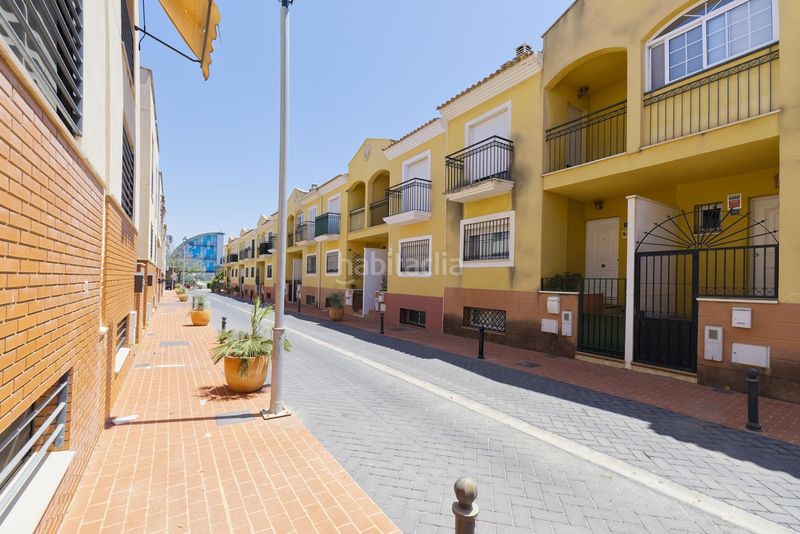 Foto a663bb53-008f-43ce-9e0f-04bd6b739bc3. Casa adossada amb calefacció aparcament a El Romeral-Peñón de Zapata Alhaurín de la Torre