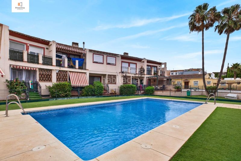 Foto f48cbee1-ac0f-4440-a73b-f2710625b7f4. Casa adossada amb aparcament piscina a El Romeral-Peñón de Zapata Alhaurín de la Torre