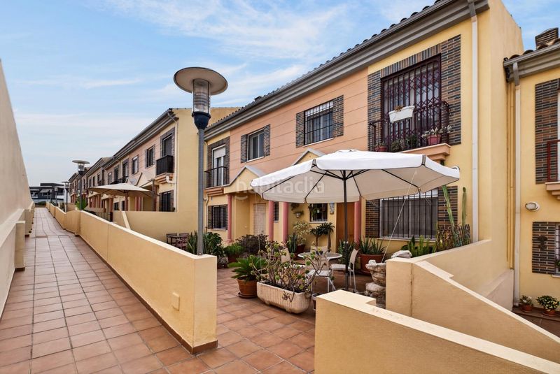 Foto a4413c60-8404-473e-b08d-9743d6210218. Semi detached house with parking pool in Capellanía - Retamar Alhaurín de la Torre