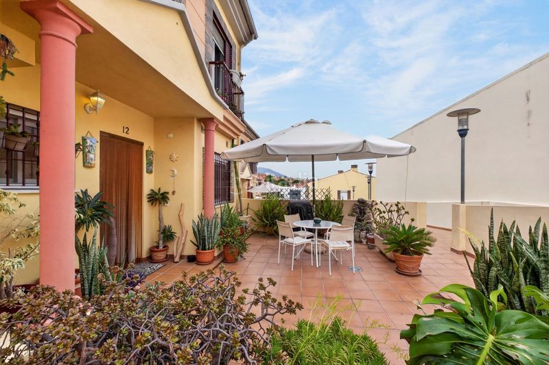 Foto b48a877a-b391-4e8a-b71e-a1ac9c246221. Semi detached house with parking pool in Capellanía - Retamar Alhaurín de la Torre