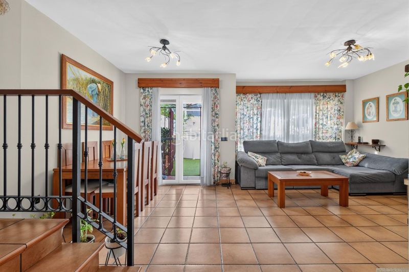 Foto f0cf49a7-da31-402f-9821-a06f08850a71. Semi detached house with parking pool in Capellanía - Retamar Alhaurín de la Torre